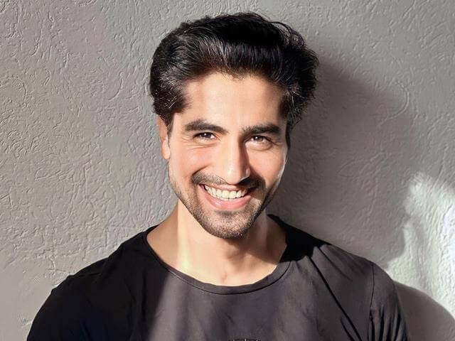 2460 harshad chopda