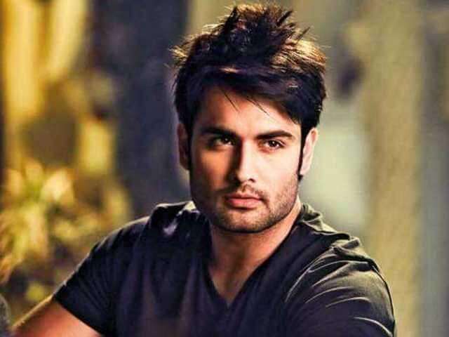 0046 vivian dsena